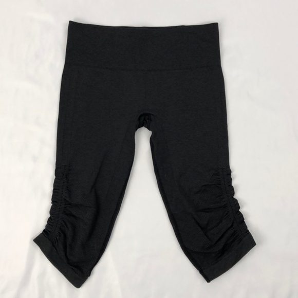 lululemon athletica Pants - Lululemon Crop Yoga / Athletic Pants Black